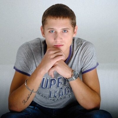 extu77's profile picture. Умный человек счастлив, лишь когда удостаивается собственной похвалы; дурак же довольствуется аплодисментами окружающих.