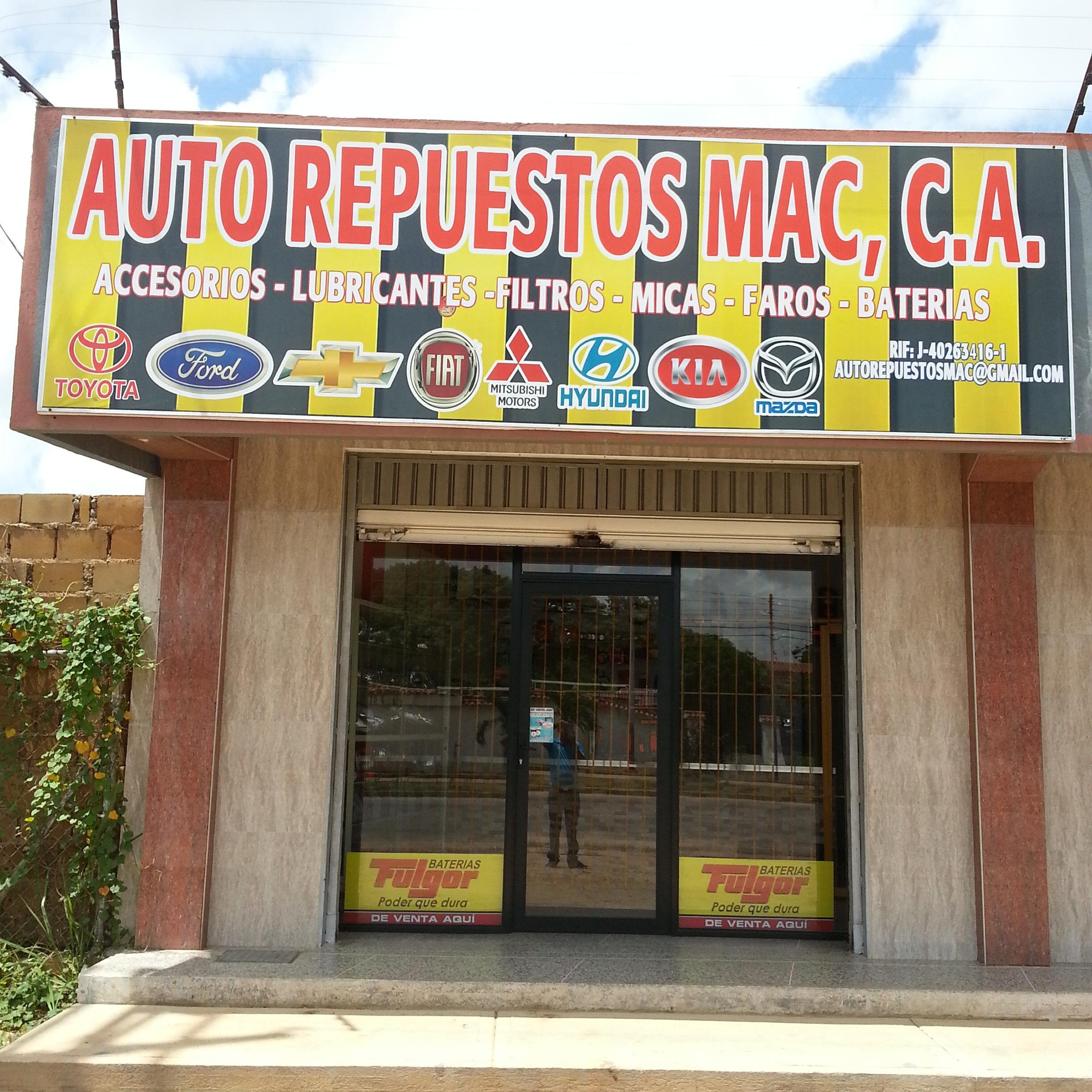 Venta de faros, micas, bombillos, lubricantes, baterias y accesorios para vehiculos. Av Jesus Subero al lado de la cancha de Futbol