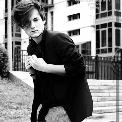 guifrar78's profile picture. Я слишком люблю читать книги и потому не пишу их.