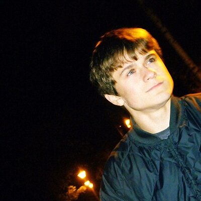 lihou75's profile picture. Если нас не уважают, мы жестоко оскорблены; а ведь в глубине души никто по настоящему себя не уважает.