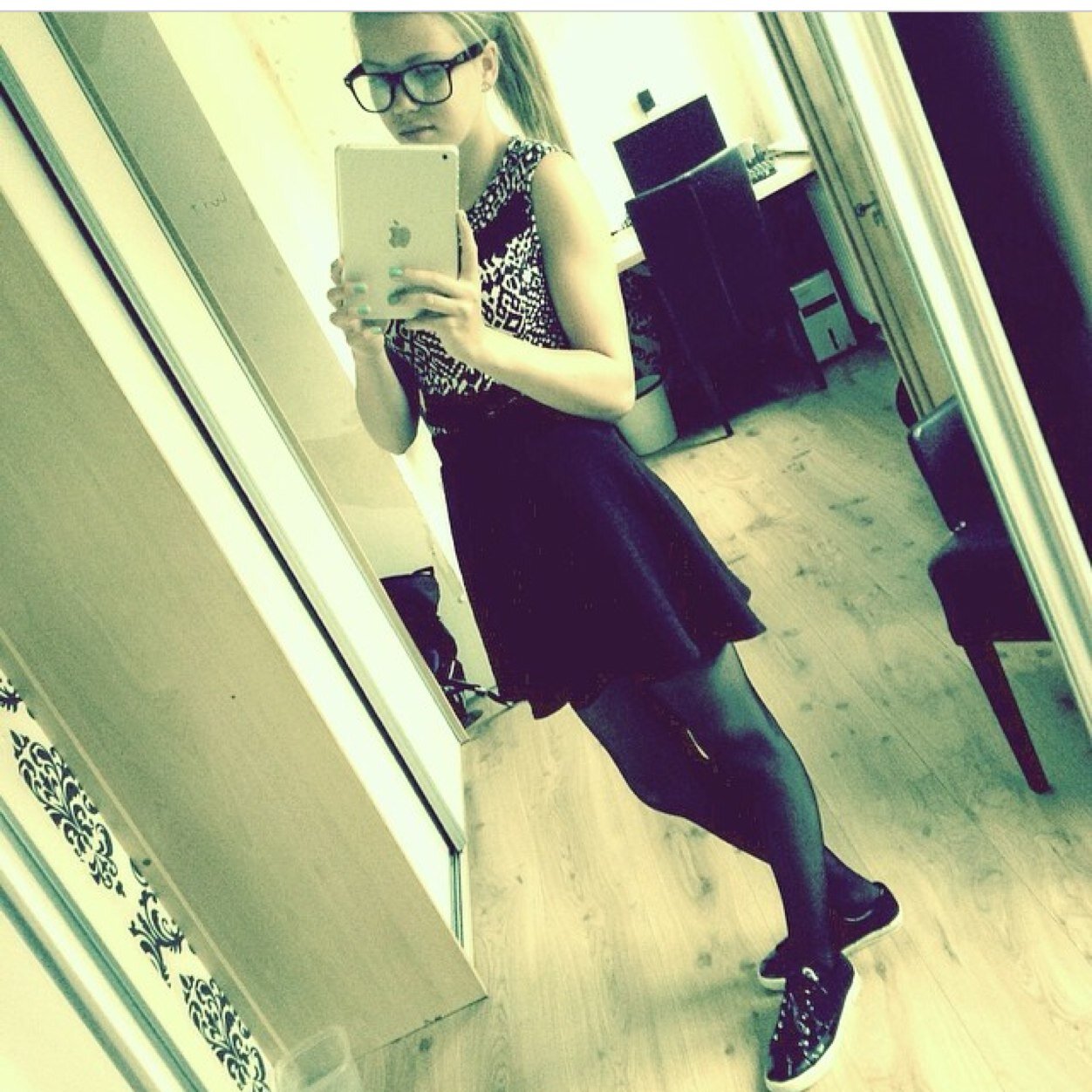 Follow me on Instagram : @juliekoops