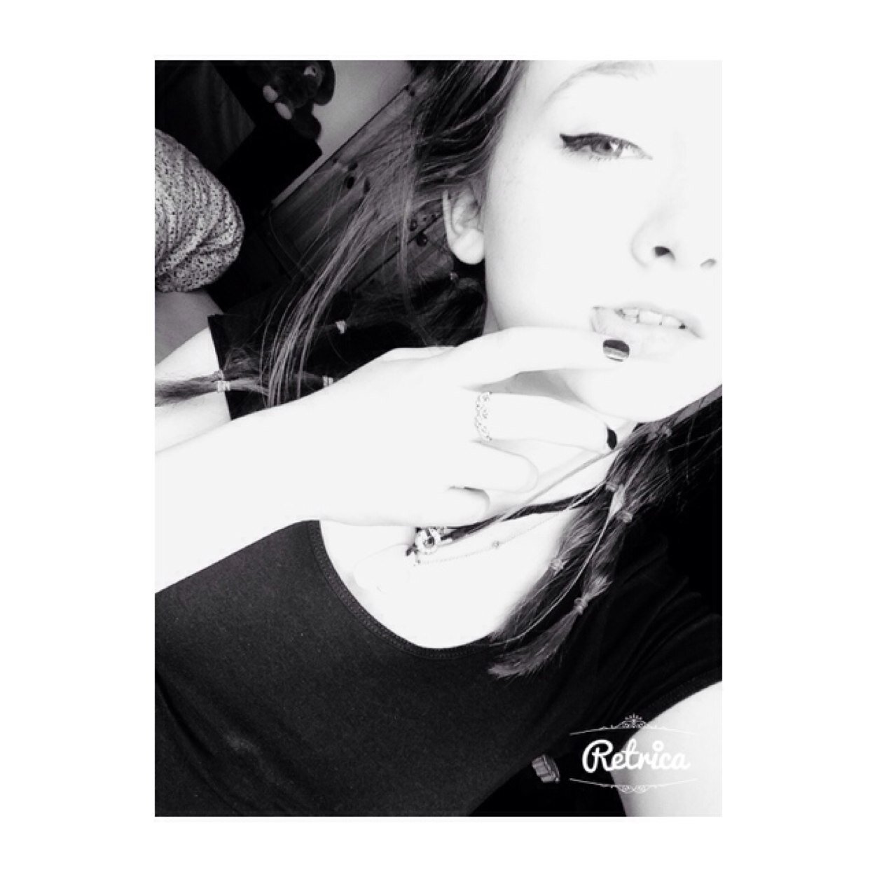 Disowneushdjsnd's profile picture. 