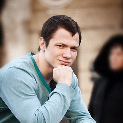 oxmar72's profile picture. Человек велик в своих замыслах, но немощен в их осуществлении. В этом и его беда, и его обаяние.