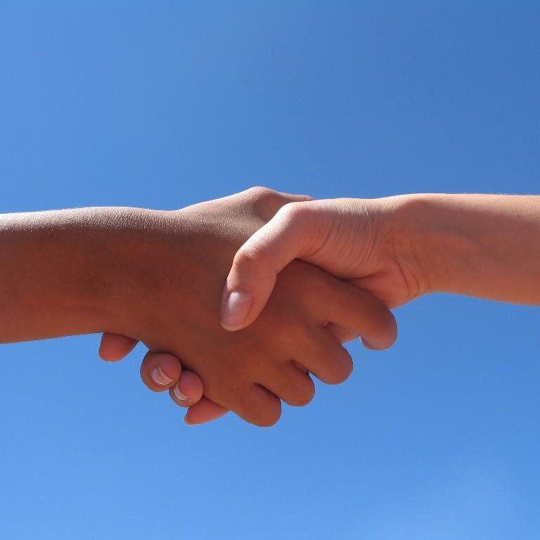 Welcome to Hand2Hand. Hand2Hand is about asking for help or offering help to others. A meetSue (http://t.co/8ZB3wez5vB) Company