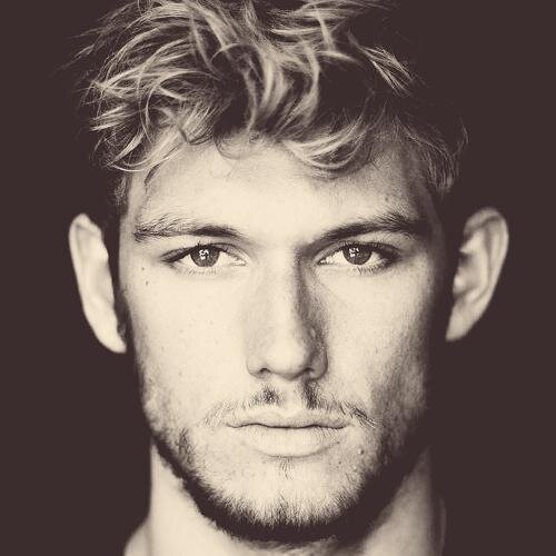 A tramp, a gentleman, a poet, a dreamer, a lonely fellow. [RP 18+]