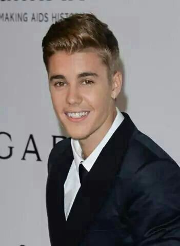 14. Dreamer. Belieber. Arienator. Justin and Ariana are my idols. Everythings gonna be alright. ♡