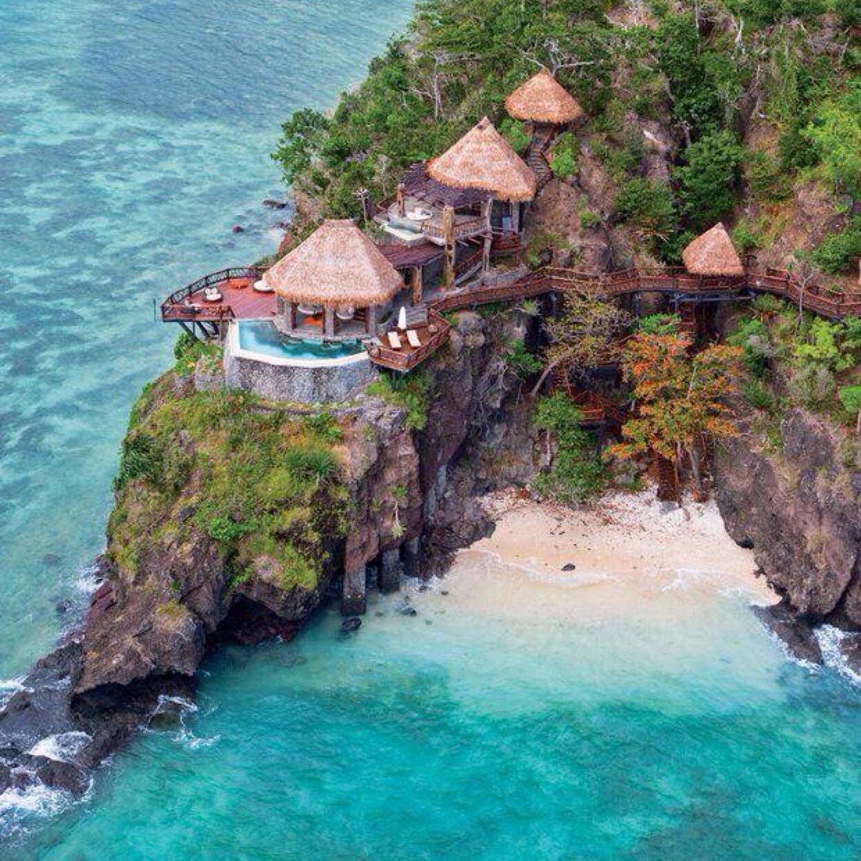 Official Page @LifeTravelIdeas| Visit us to expand your imagination!