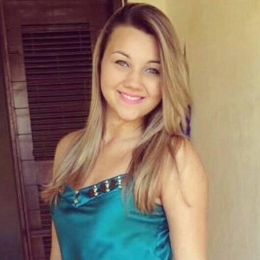 Quem se descreve se limita..
