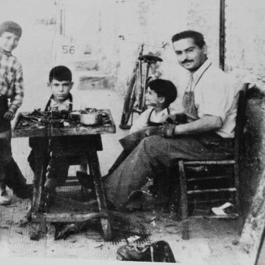 TalluraLeather's profile picture. Dal 1948 produciamo con arte e maestria articoli in vera pelle fatti a mano! Fb: https://t.co/kzGrpaPqt3