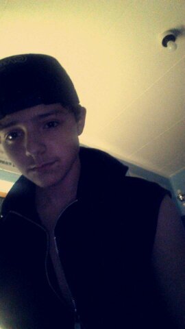 iTzDamiann's profile picture. 16 y/o  -  Psn: xiTz_FaTaLiTy