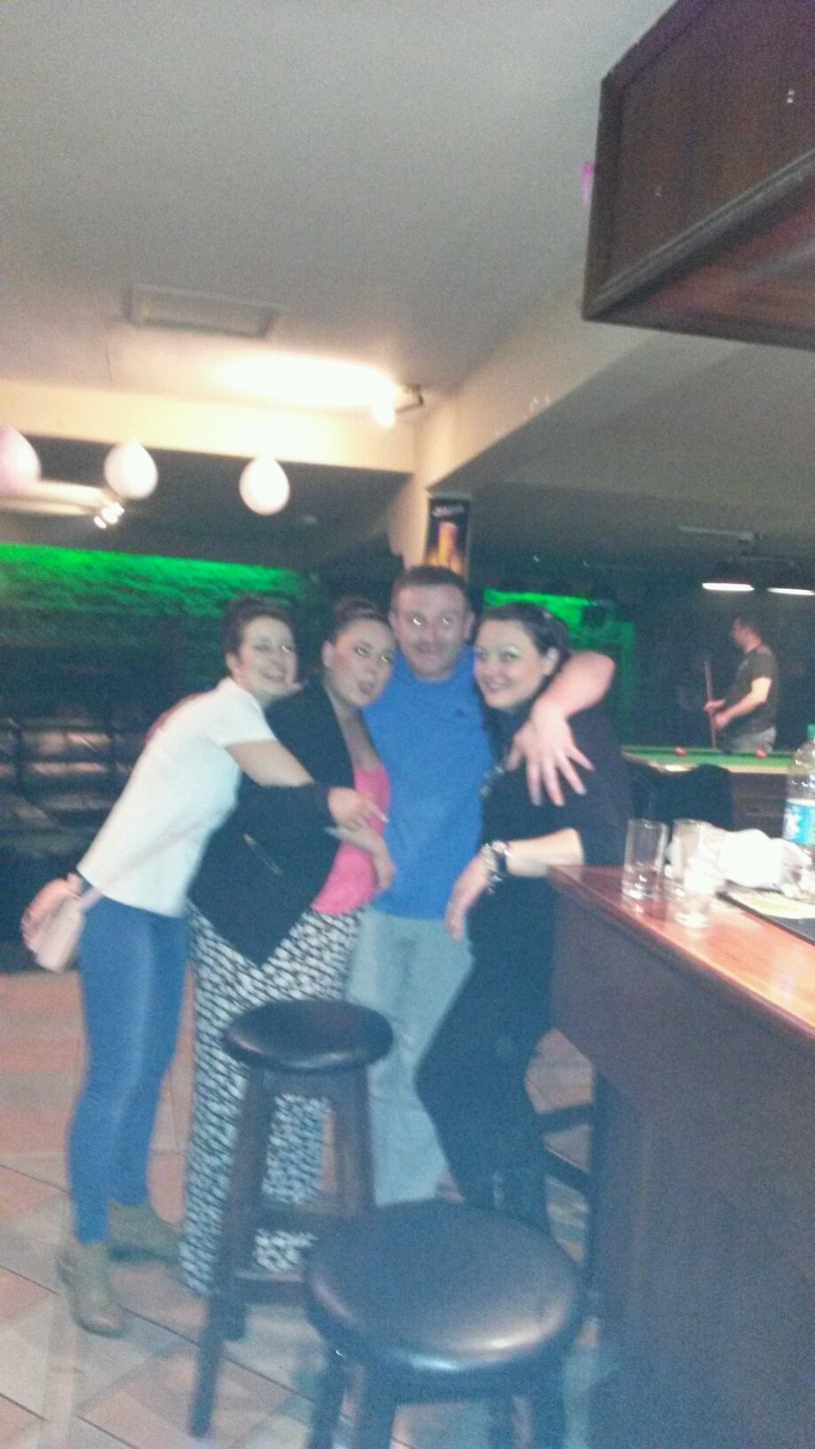 heyyy have a little girl called shannon shes 5 and im with my boyfriend for 7 yrs love goin out havin the craic n the laugh so add me every1:)
