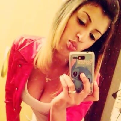 Sorria Sempre mesmo se sua Maior vontade for Chorar.