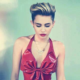 SMILERS..FOREVER FAN CLUB DE @MileyCyrus I Love You Fanaticaa Del Bangerz Tour..:3