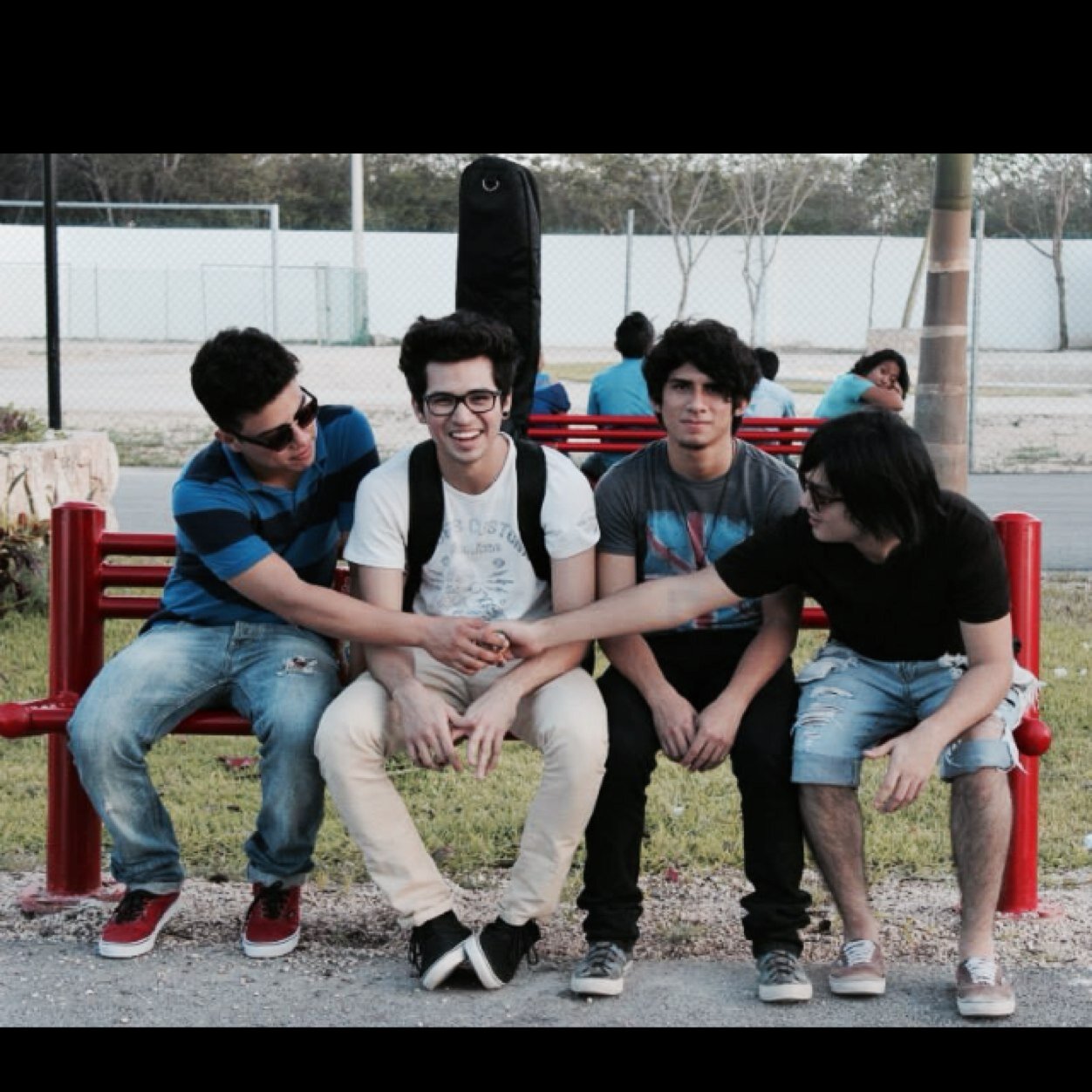 Nosotros somos Wolfgang y hablamos con musica. Voz y guitara: @CrisSaysYeah Guitarra: @EmanuelSansores Bajo: @AARC16 Bateria: @FrankoPerezG