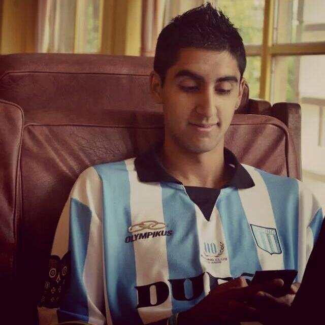 Hincha de racing :D y un pequeño gran soñador ~