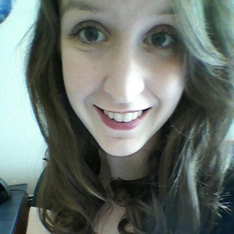 jillybean589's profile picture. Smile. It looks good on you!