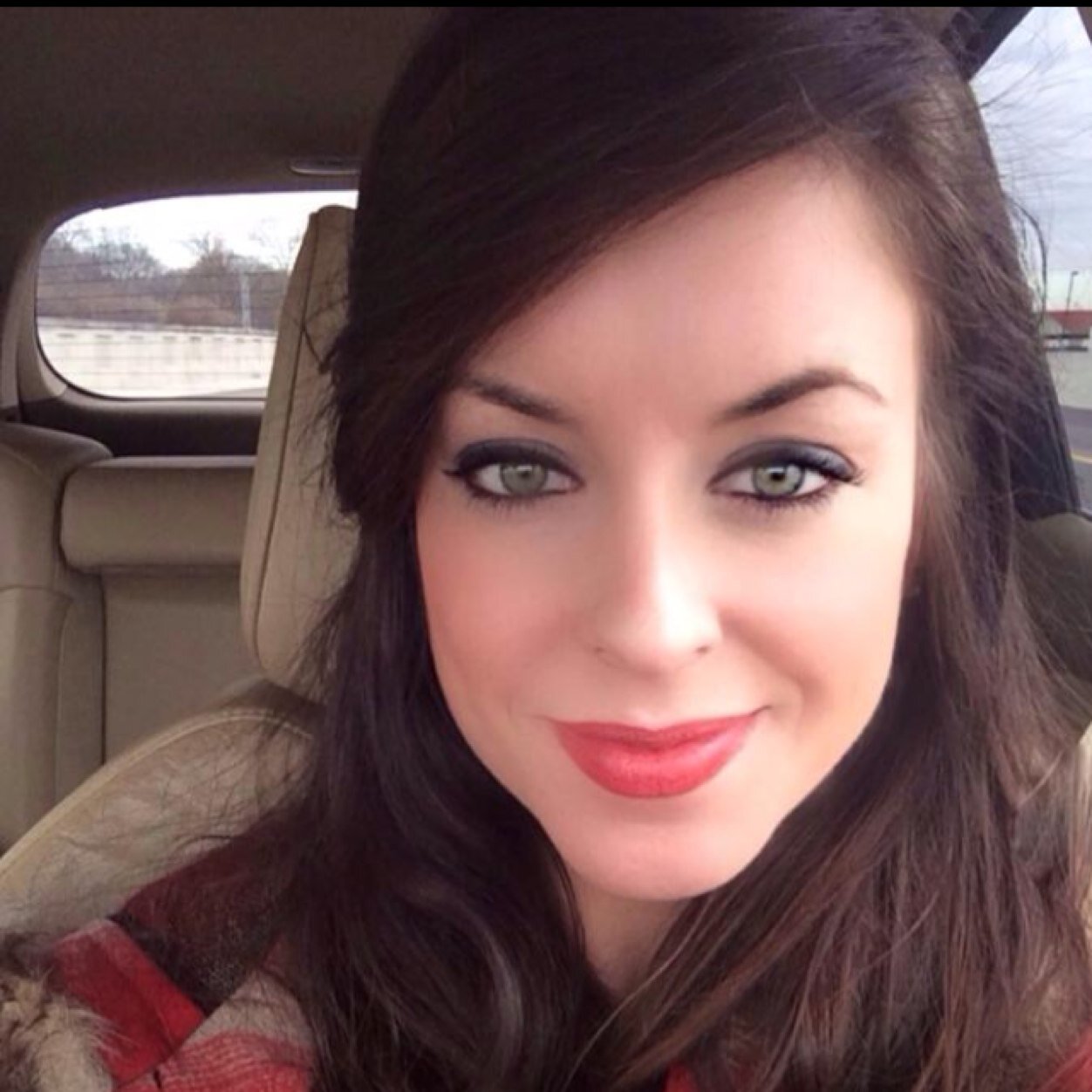 shainaburrell's profile picture. 