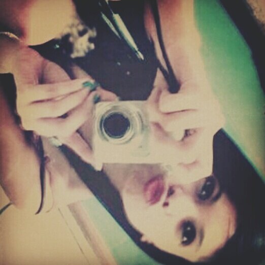 lulian35's profile picture. 