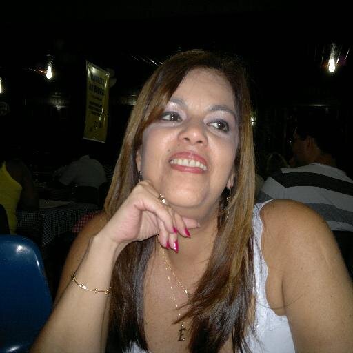 eloestevesalves's profile picture. 