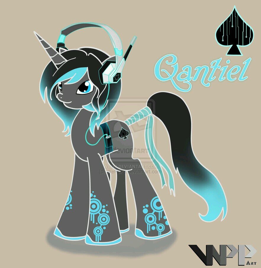 Hey there ^^ I'm just the daughter of @_mlprules_ and @darkdragon300 so please follow me, and yep! ^^ ★Queen Chrylis is best Queen★