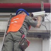instalacion y mantencion de camaras de seguridad, alarmas de robo e incendio y control de accesos.