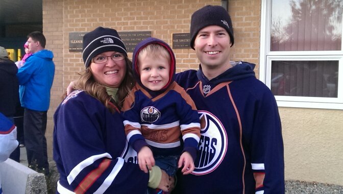 IT Pro; Buins/Oilers fan; Riders fan; still cheering for the Expos; aspiring rec league hockey/ball star.