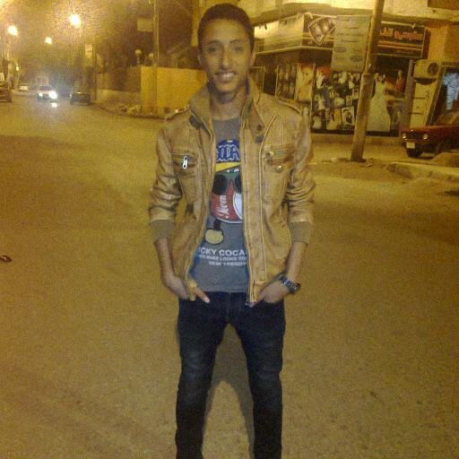 ana 3bdelra7man sayed 17 sana mn bns mawlood fe  29/6/1997 m4 b4g3 ay fer2a masria w ba7b real madrird awiii (madrest elniiL)