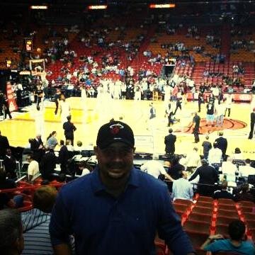 victoralvaradog's profile picture. 