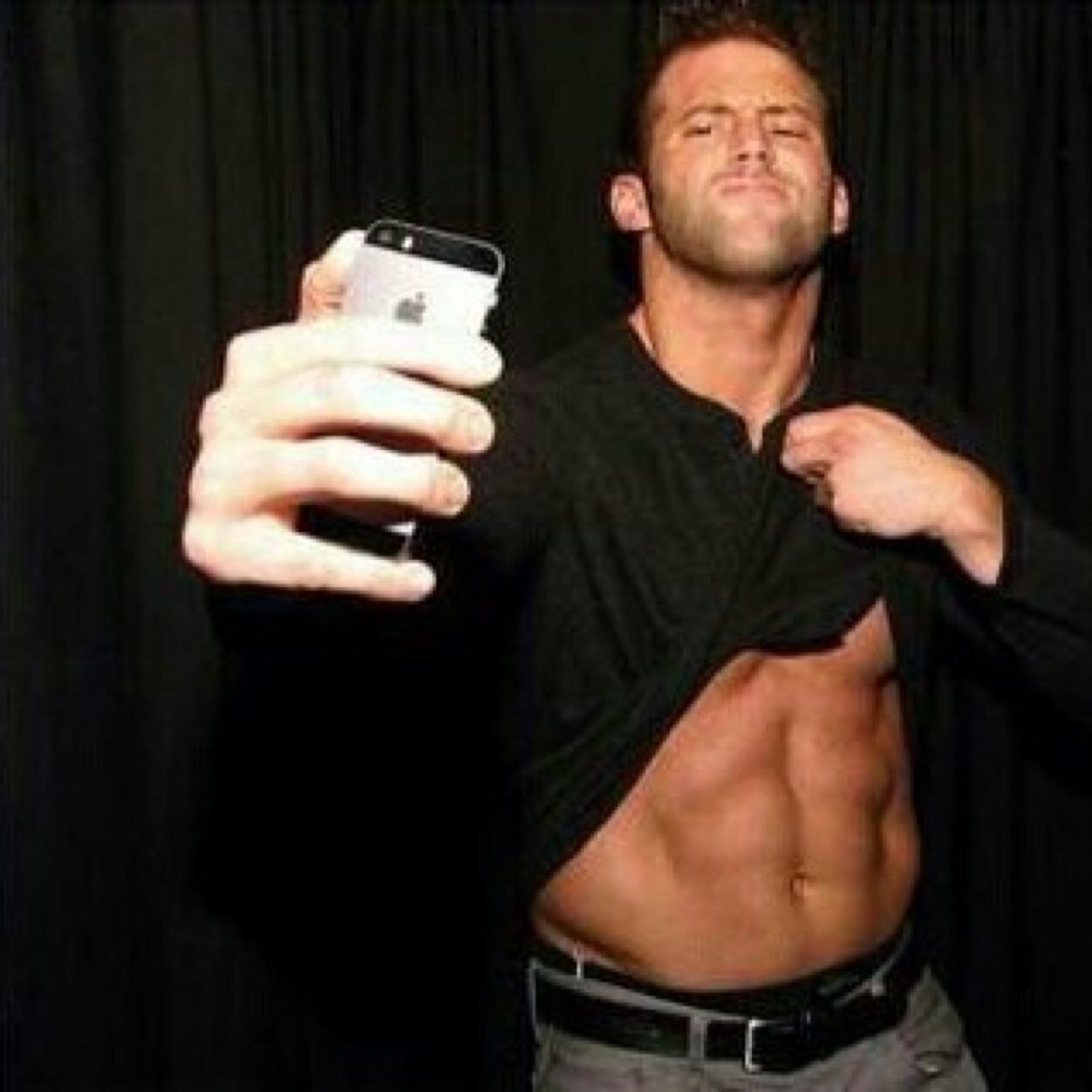 Current WWE Superstar (Jobbing) Former United States Champion, and the ONLY longest reigning Internet Champion. (Single/Looking)