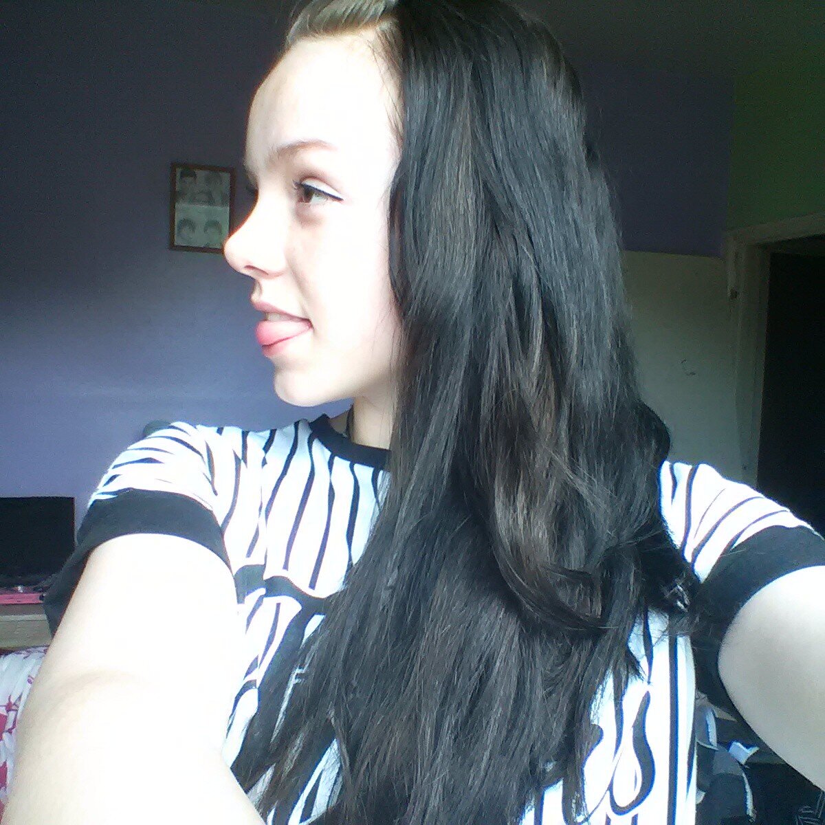 My names kellie and I love: skate boarding, roller skating, ice skating, animals, I have a pet snake, thorpe park is heaven on earth3