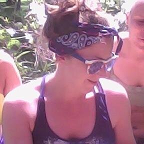 jemvee's profile picture. 