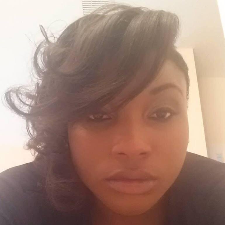 Singer/Song writer, Educator, MAC addict.  *Find the one that makes you a priority not an option #BIM