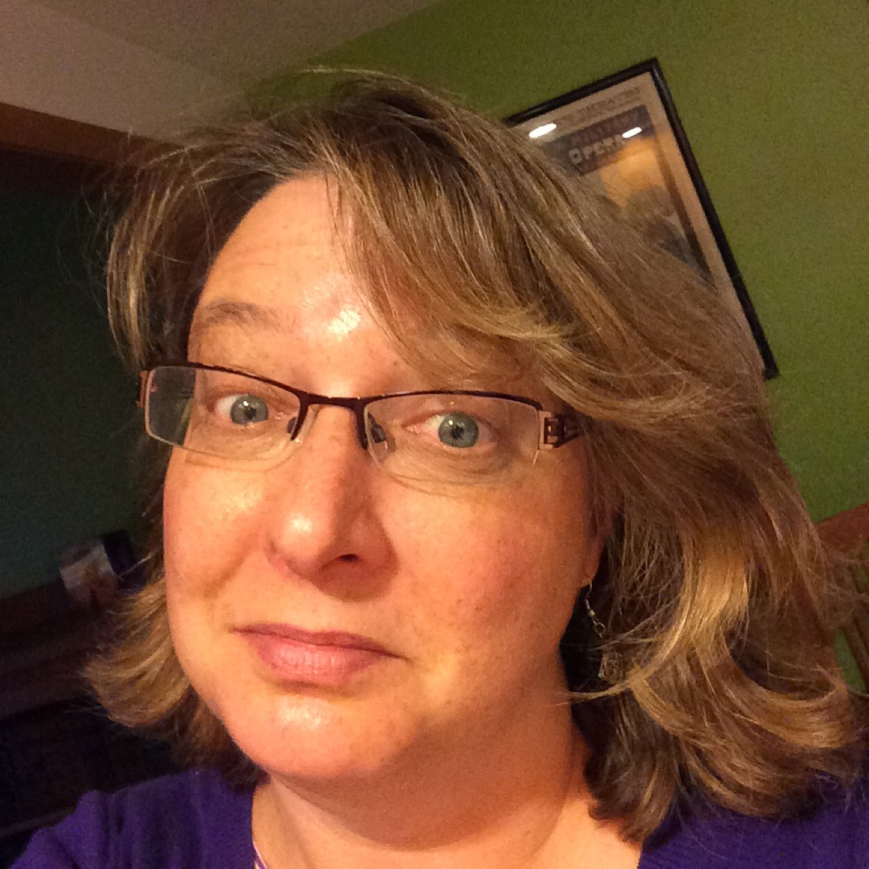 Digital storyteller @HebrewCollege l Mom l Rock band lead singer l Thespian l Foodie l Red Sox fan