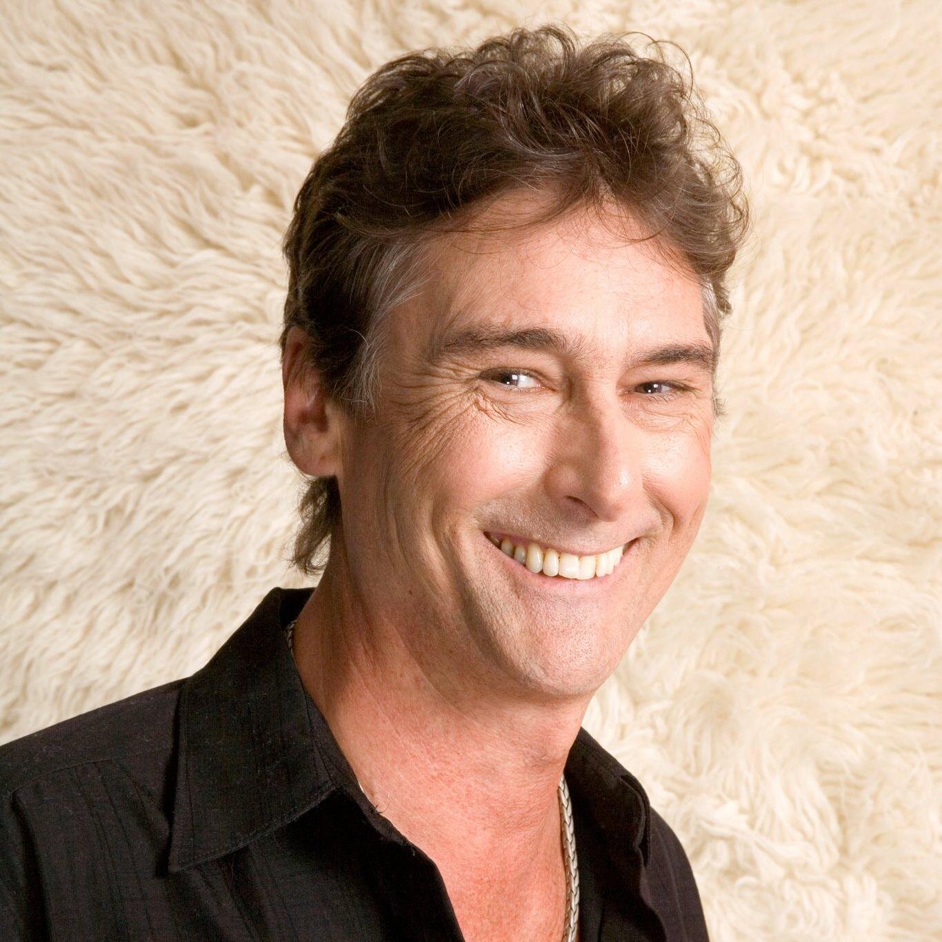 cleveraussie's profile picture. A concept architect in any field, can design through various combinations of old and new concepts and old and new processes of implementing them.