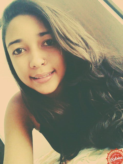 “E com um simples sorriso, eu disfarço aquilo que me convém.”

http://t.co/NauKnGGiWu