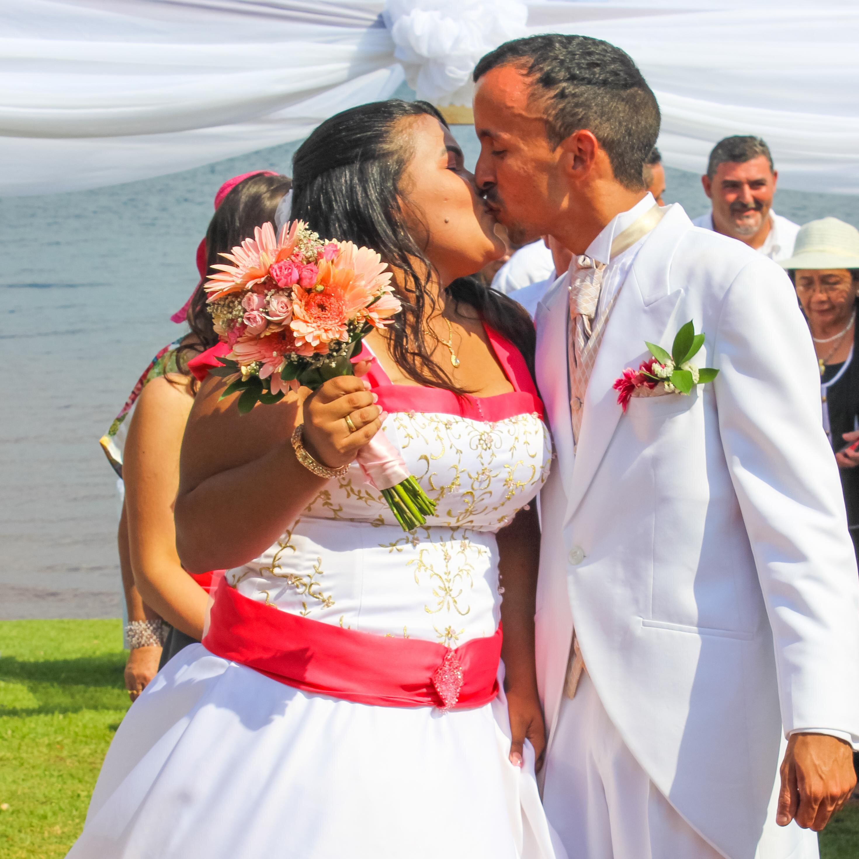 CesiaLeon's profile picture. Psicopedagoga, me encanta los niños, sensible y mi mejor amigo es Jesús...