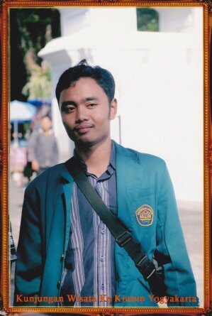 robertusfebrima's profile picture. UNILA;

Hadapi dengan senyuman..; Smile Is Life..;
Kalem Tapi Selon..