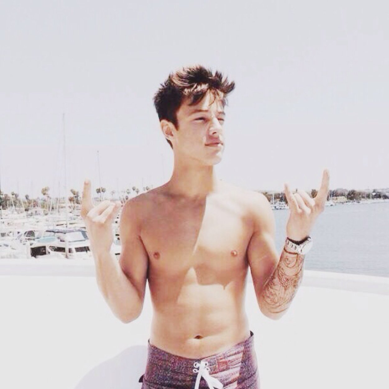 a follow from my sunshines would be nice