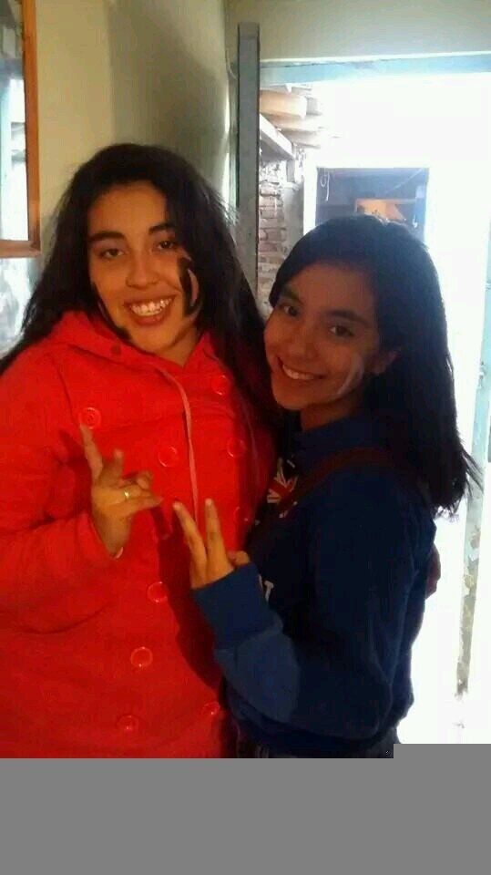soi la  cami todos me dicen loka jajjaj soy Directioner i el 1/5/2014 cumpli mi sueño soy chilena eso pu *_*