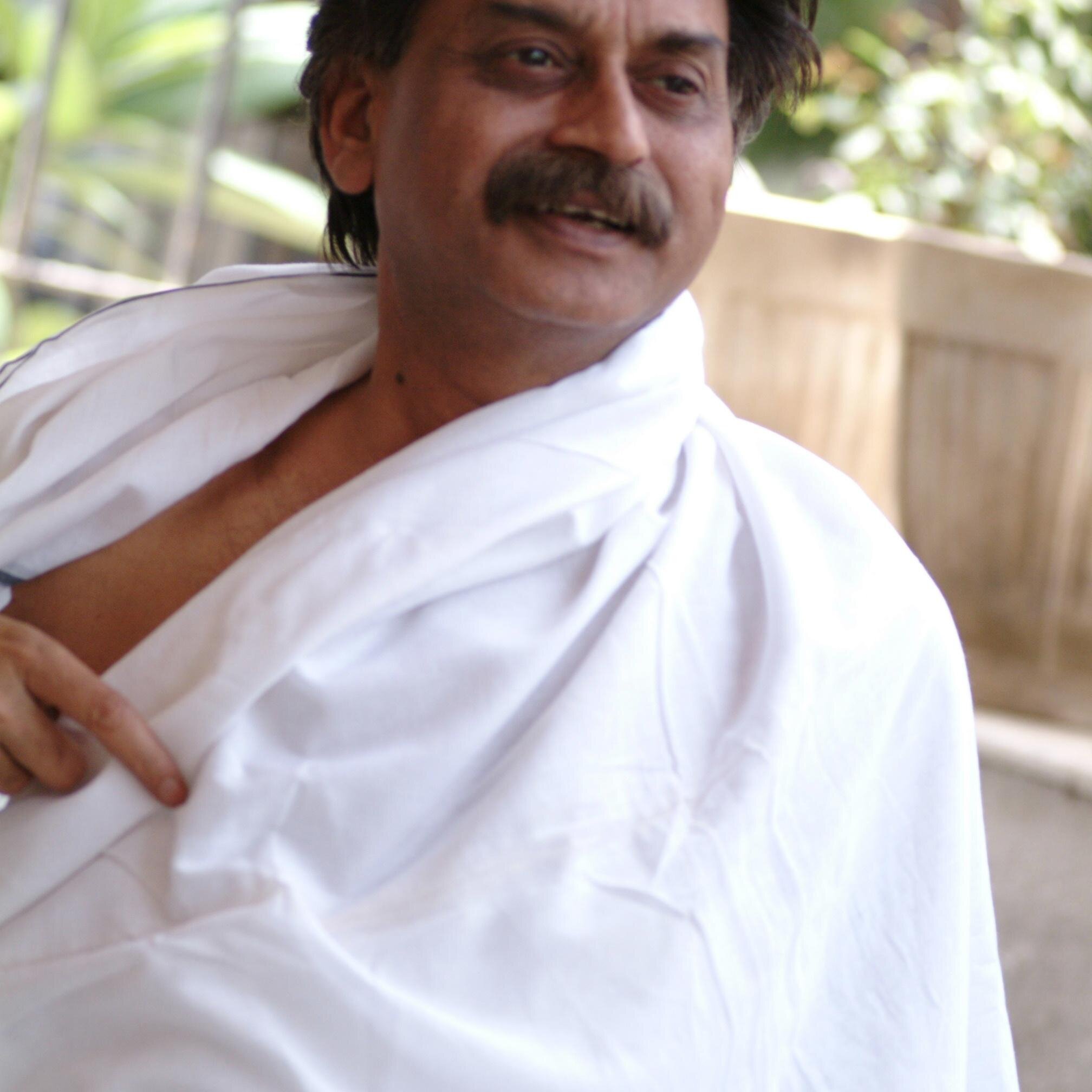 divine_relation's profile picture. I AM AN ORDINARY HUMAN BEING , LIVES EXTRAORDINARILY.