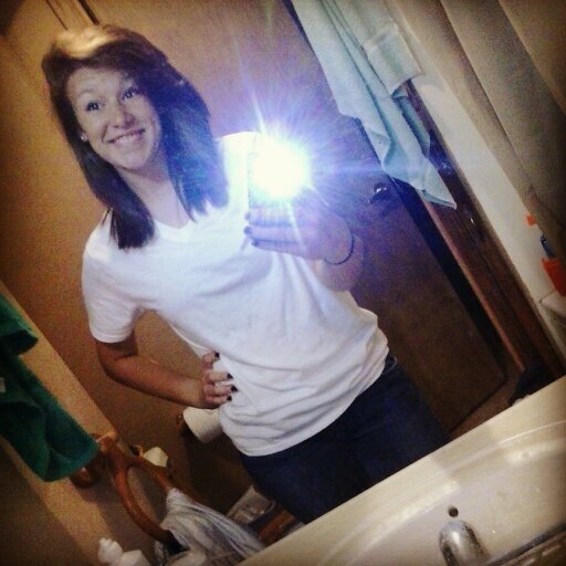 brittany_lanum's profile picture. 