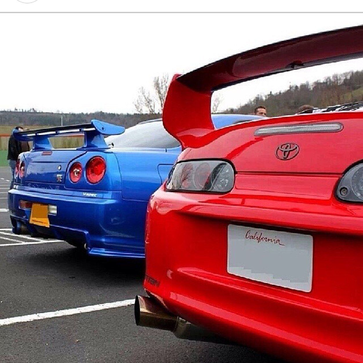 FlowFlights209's profile picture. 