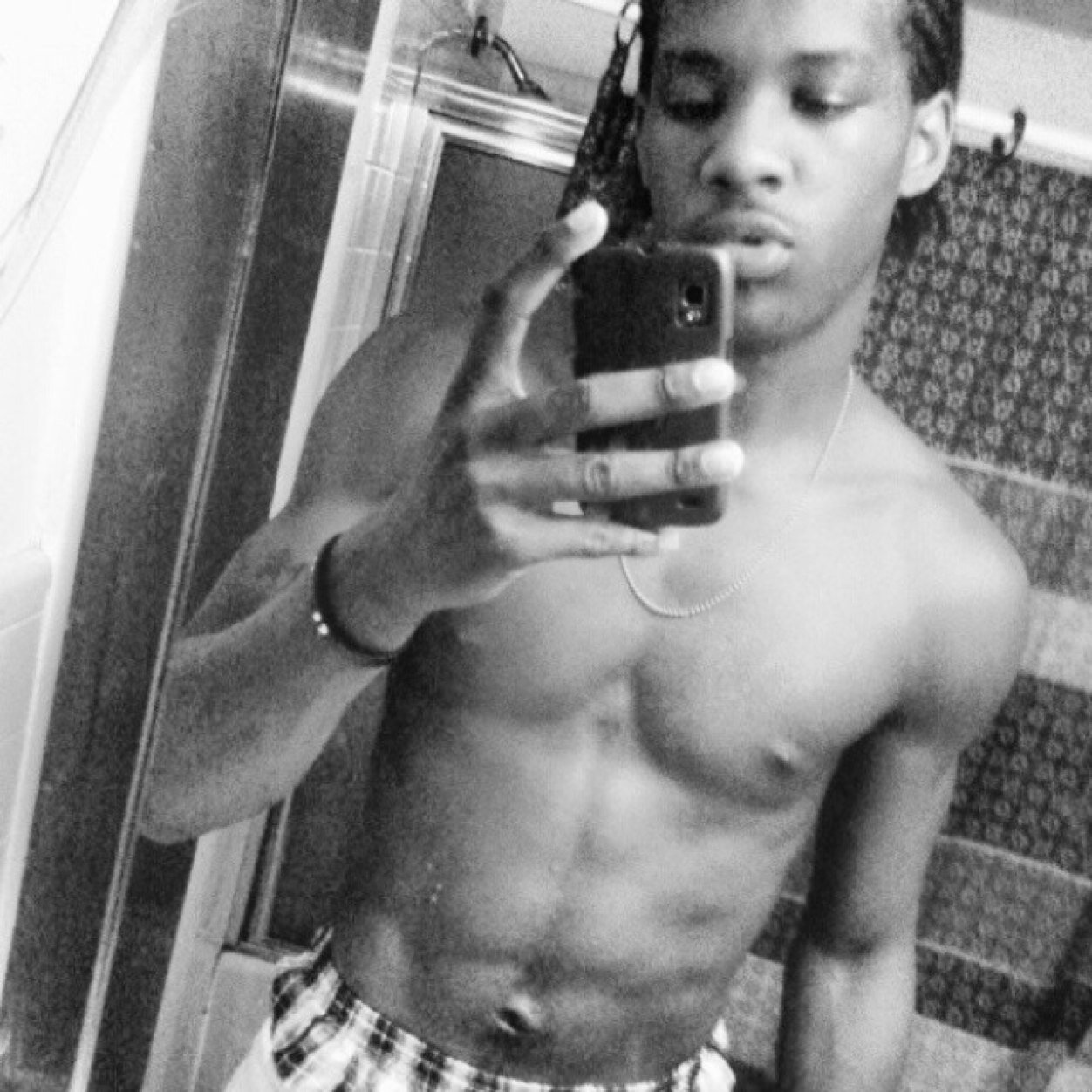 Respect is the key of Harmony, me and you won't have no problems. O____o