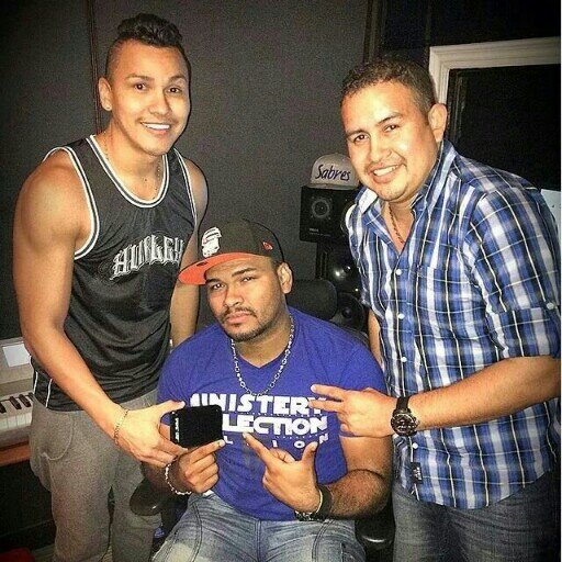 This is a fan page to support @FlexOficial