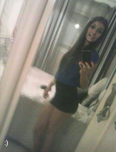 si no eres capaz de soportarme en mis peores momentos , no te mereces los mejores .
            ENAMORADA DE LA VIDA :$ MI PRINCESA ∞