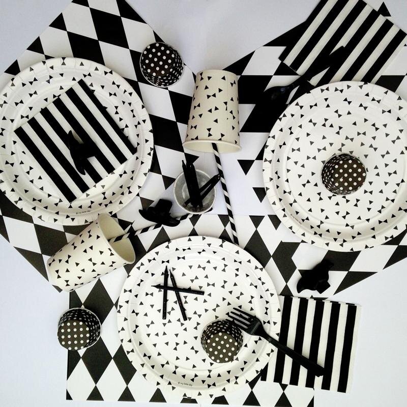 Stylish themed party kits, fun prefilled party bags, cool dressing up costumes and all you need for your party. http://t.co/jUA483ejkk
