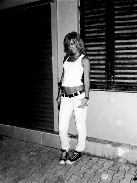 ChickOnBeer's profile picture. jedem sarme po kucama.