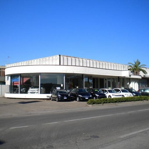 PetralliAuto's profile picture. Vendita auto: usate, nuove, km 0 e aziendali. Autofficina, servizi assicurativi auto, finanziamenti auto, installazione impianti gpl