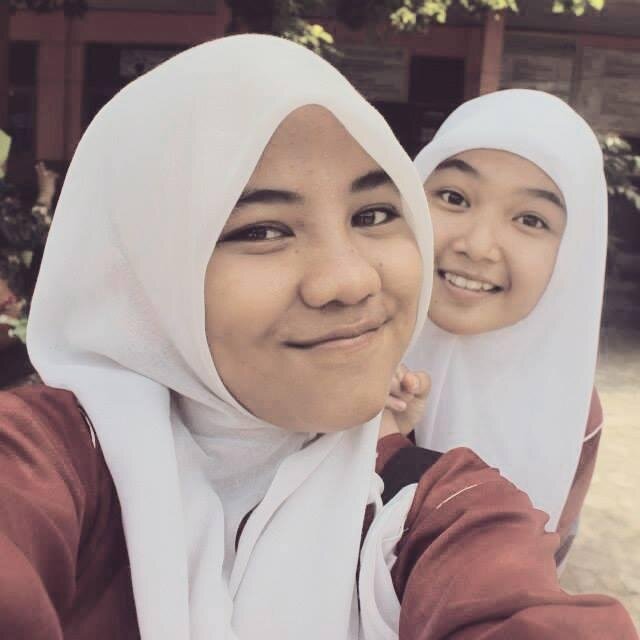 fb : Agatha eka prajna
my birthday 14 january 1999 :*
love mom & dad