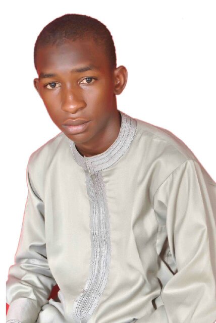 ADYOUSUPHEE's profile picture. Let's focus more on renewing our connection with Allah and less on chasing after Dunya (world).